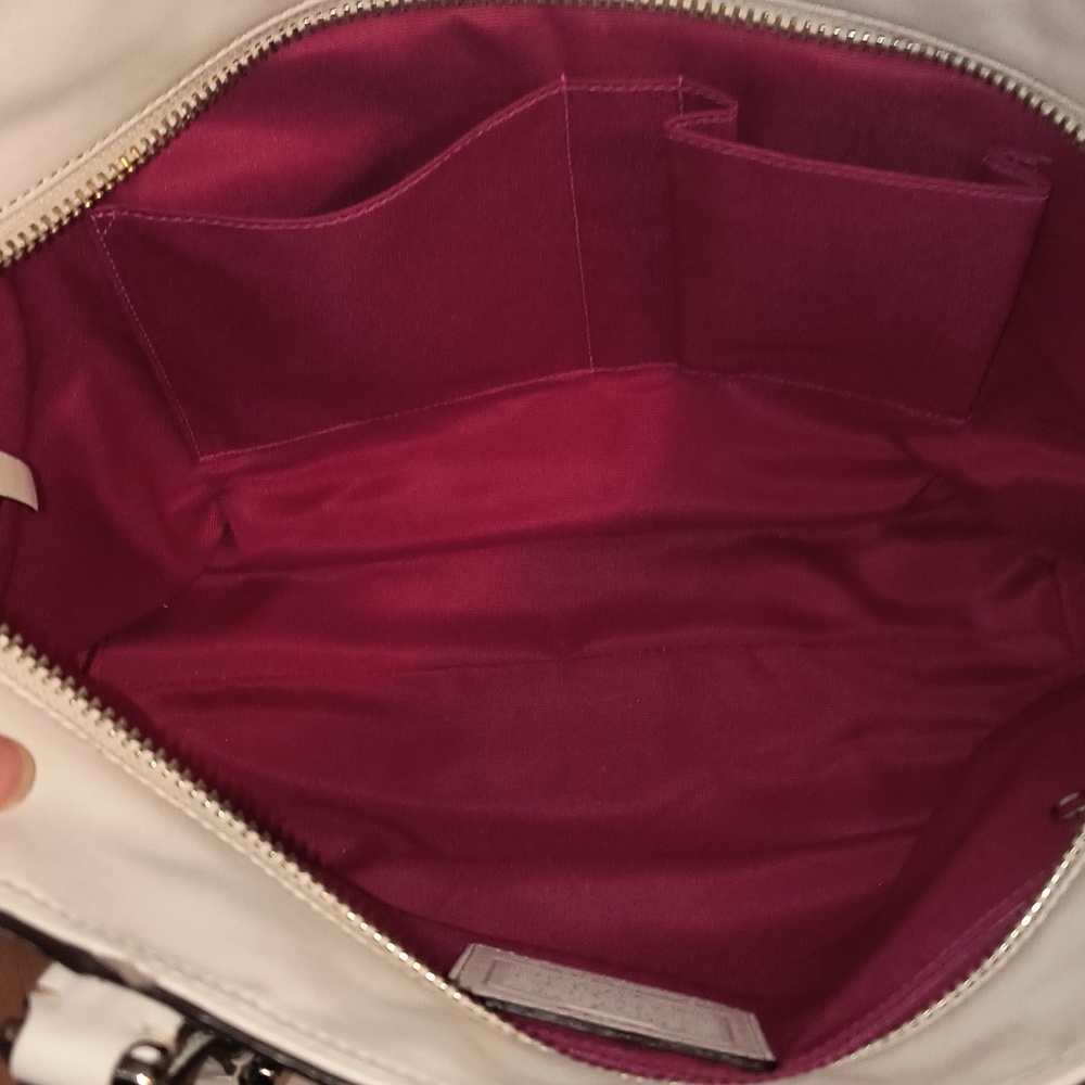 Coach Leather East West Gallery Tote F13098 - Picture 15 of 15
